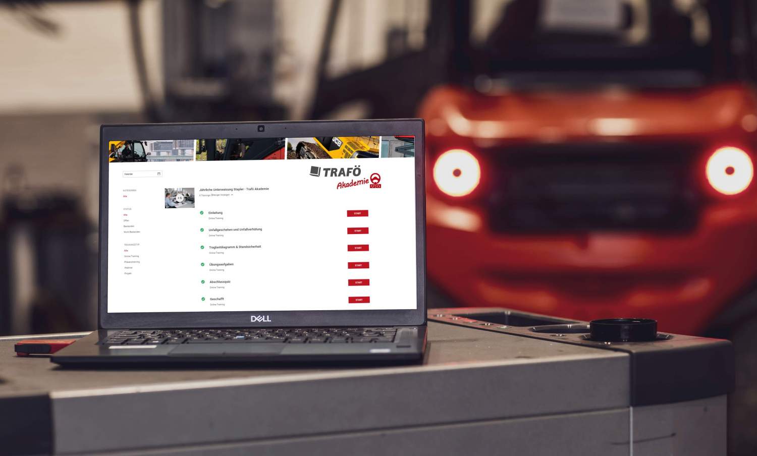 Laptop zeigt Benutzeroberfläche des Online-Tools zur Online Sicherheitsunterweisung für Gabelstapler