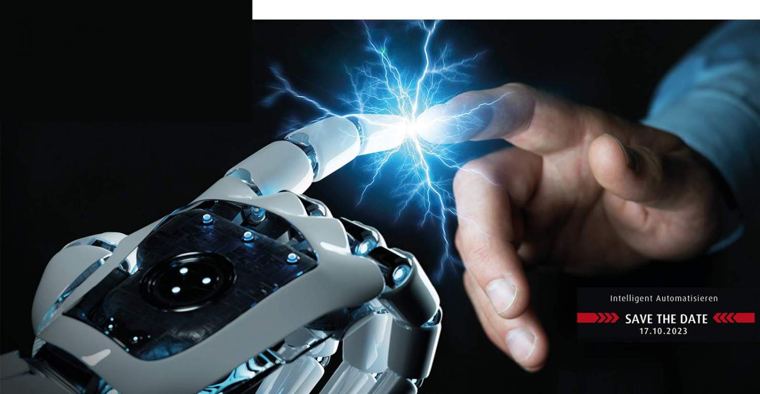 Roboterhand und Menschenhand berühren sich